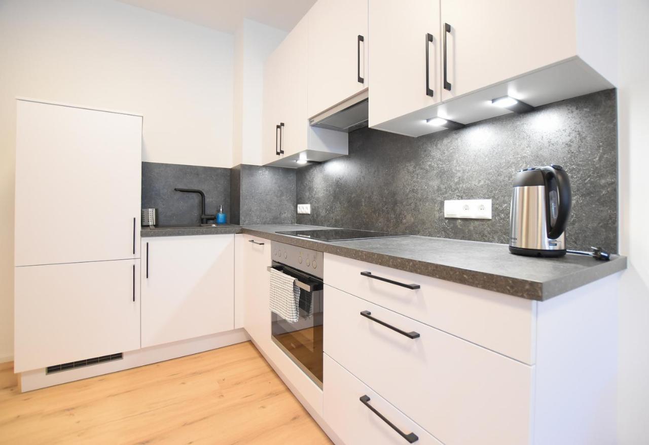 Myquartier Central City Suites Инсбрук Экстерьер фото